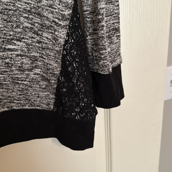 Women’s Miss Chievous Lace Sweater *2X* - Picture 3 of 5